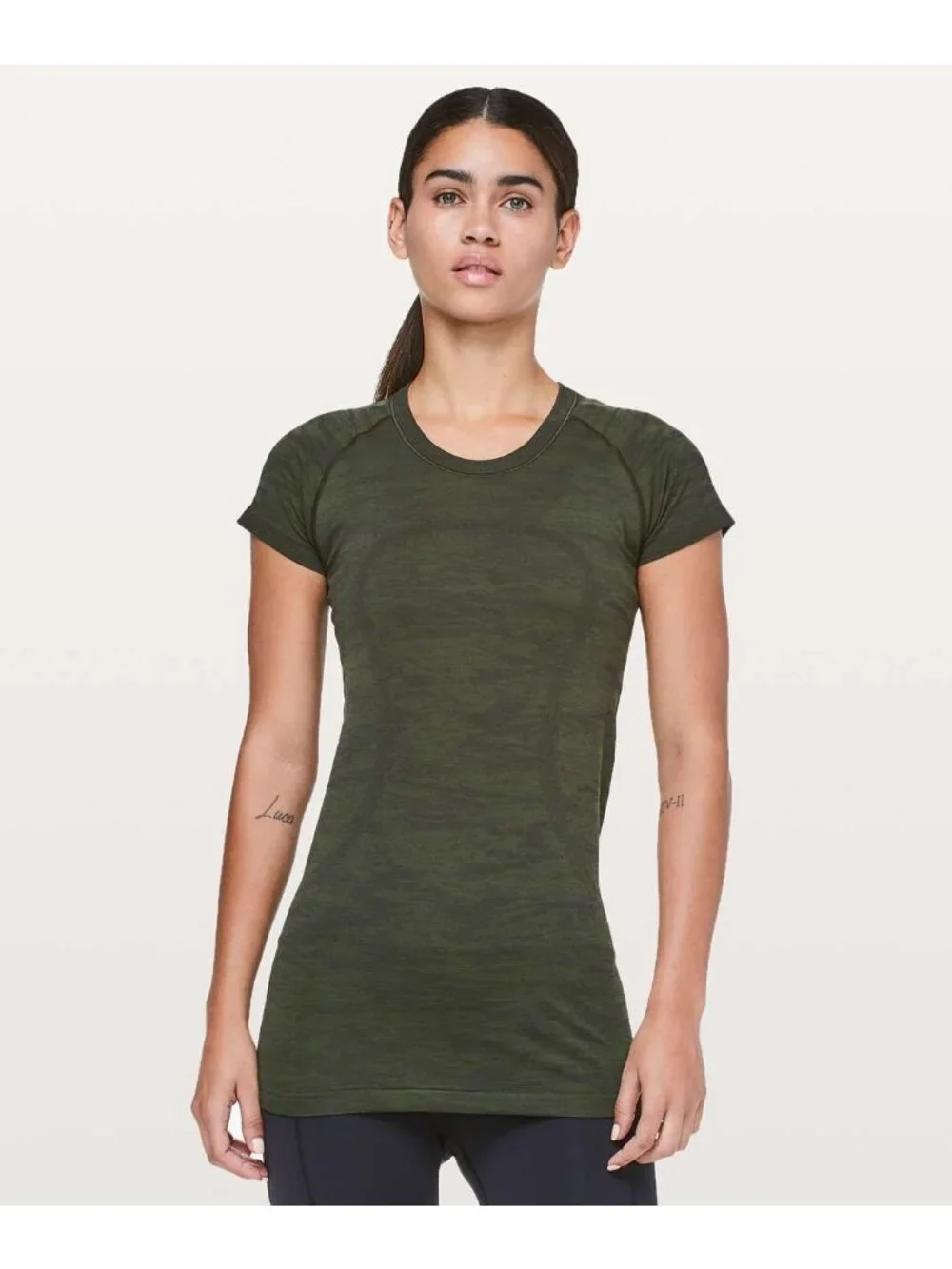 Lululemon Swiftly Camo Green Tech Short Sleeve CrewNeck Women Size 6